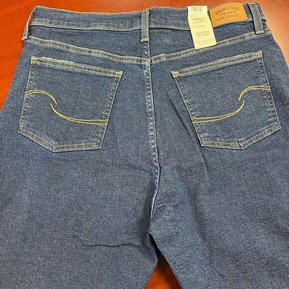 Levi’s Signature Heritage High Rise Straight Leg Jeans sz 16 NWT - Picture 2 of 8